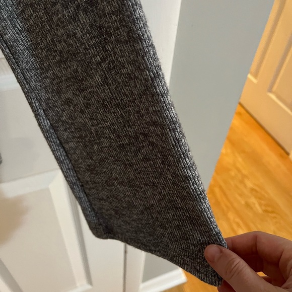 Others Follow Gray Knit Cold Shoulder Top Size M - Picture 3 of 5